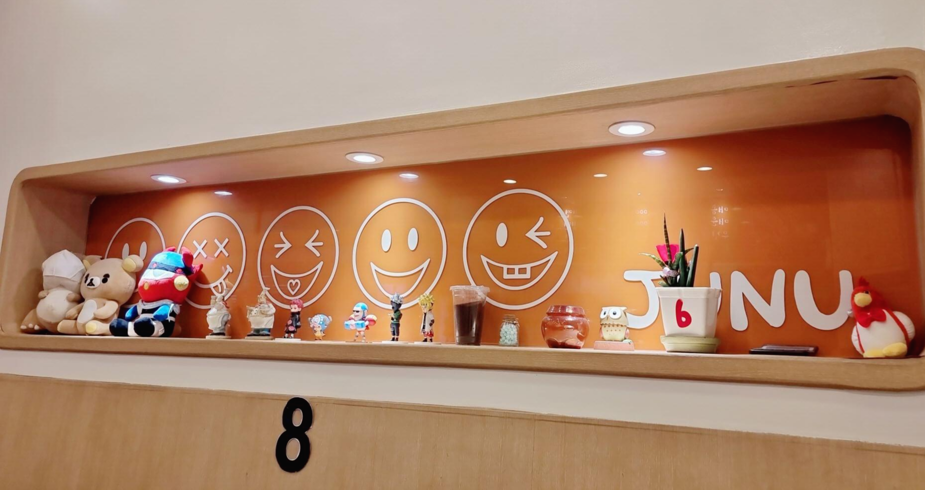 주누돈까스 매장 내부 인테리어