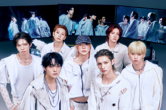 그룹 앰퍼샌드원 미니 3집이 해외 매체의 집중 조명을 받고 있다. [사진=FNC엔터테인먼트]