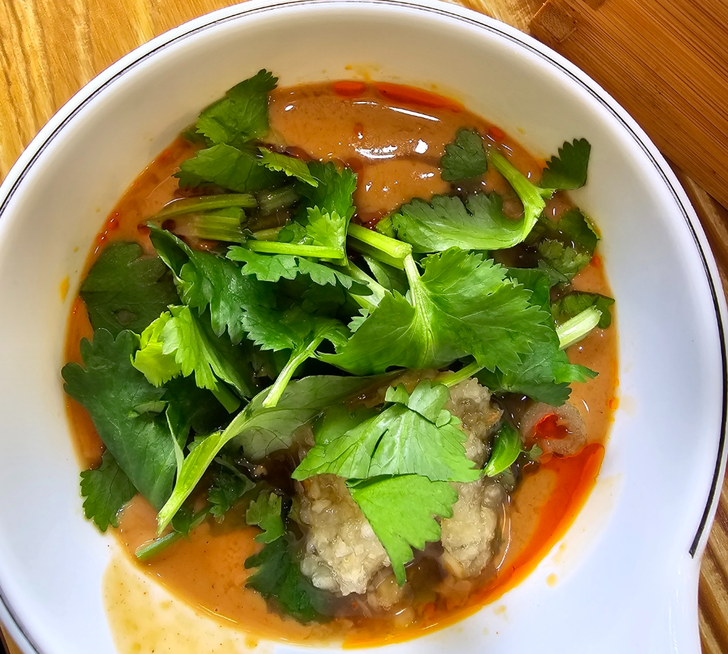 내가 좋아하는 땅콩소스가 듬뿍들어간 양념제조