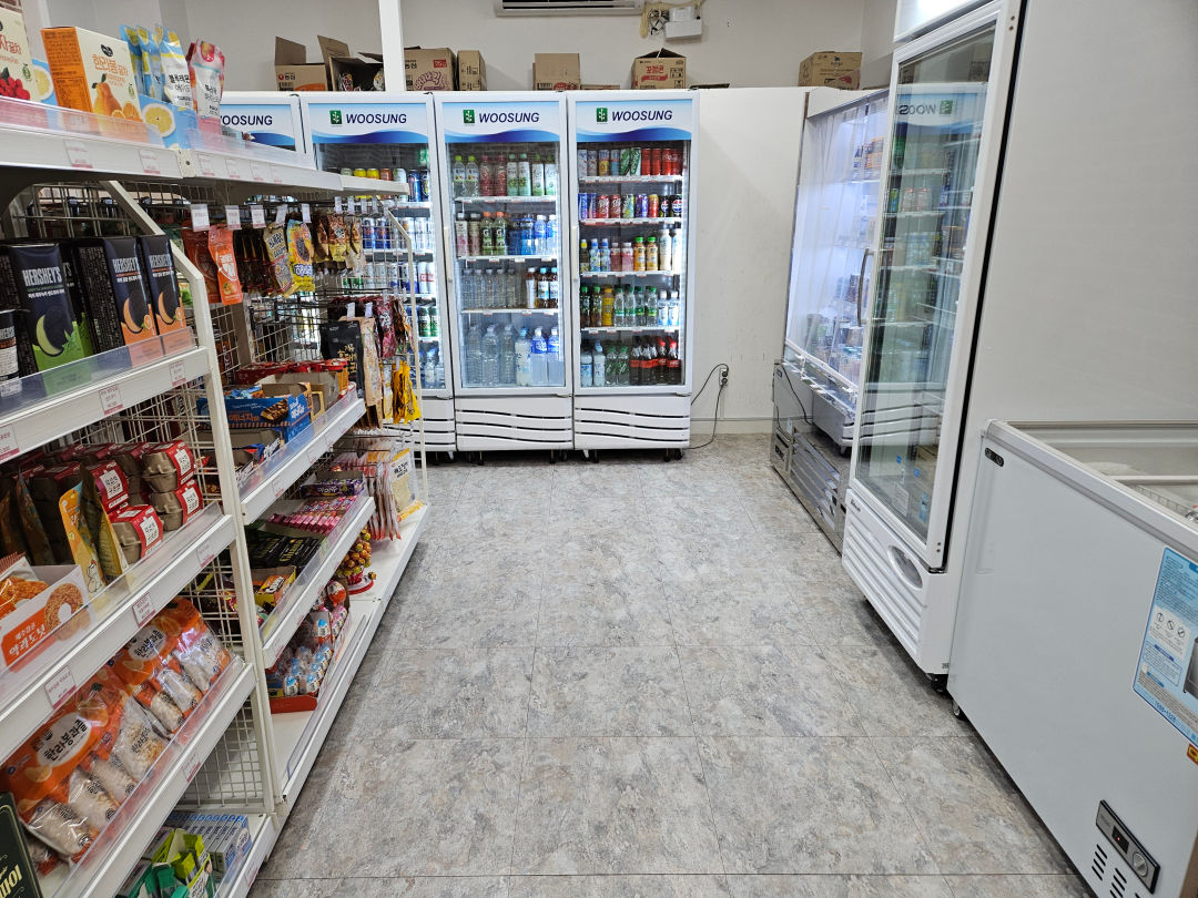 디아넥스 호텔 편의점