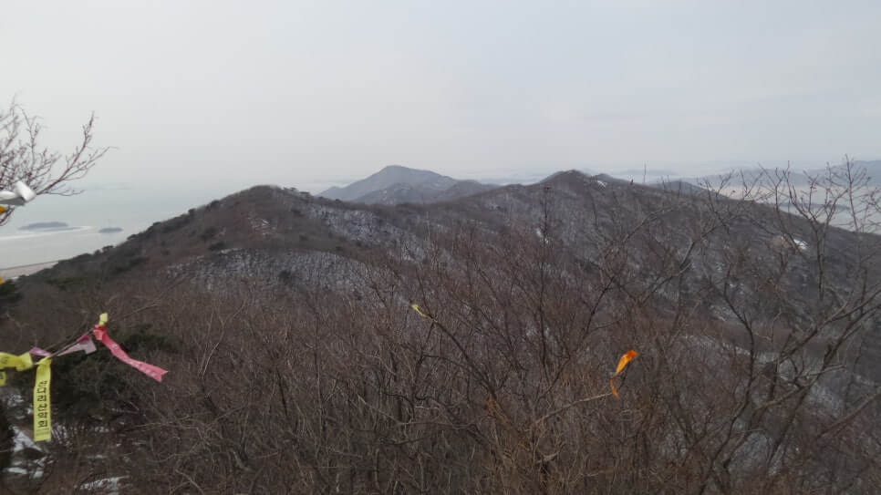 100대 명산 등산하기 열다섯번째 석모도 해명산 새벽 햇살이 가장 먼저 스며드는 산