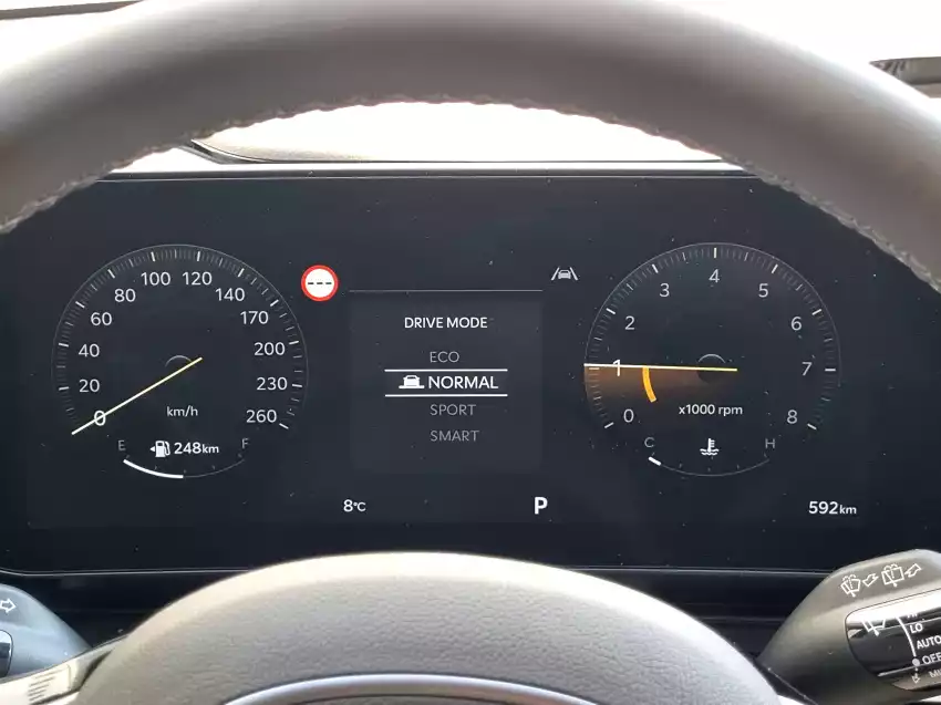 더 뉴 카니발 계기판 화면은 이렇습니다.