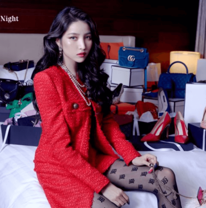 여자친구-소원-스타킹-화보사진