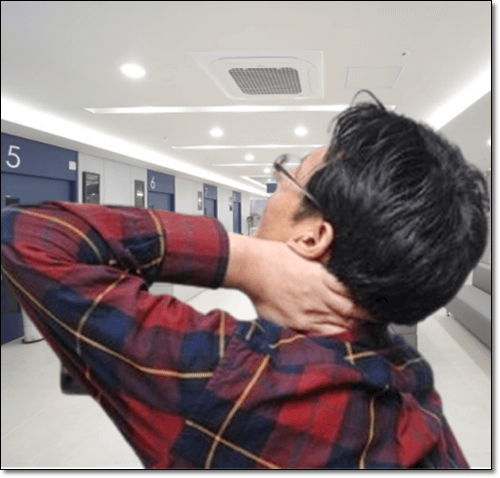 목뒤 통증
