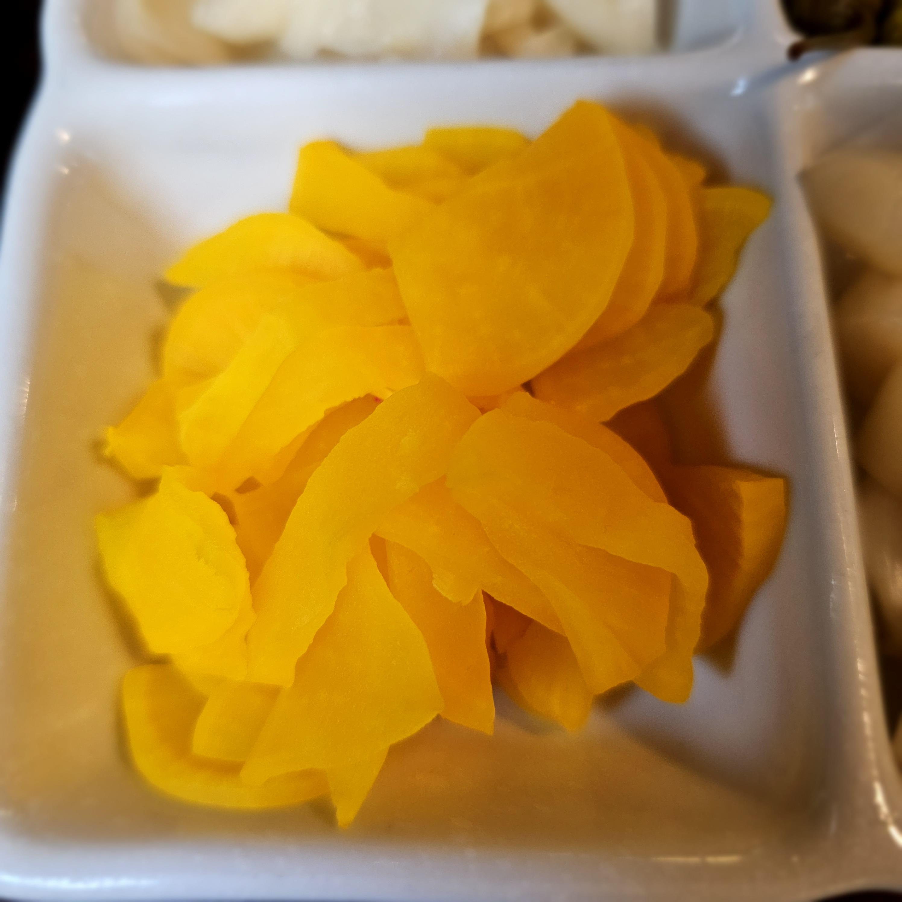 발산역 태풍참치 단무지