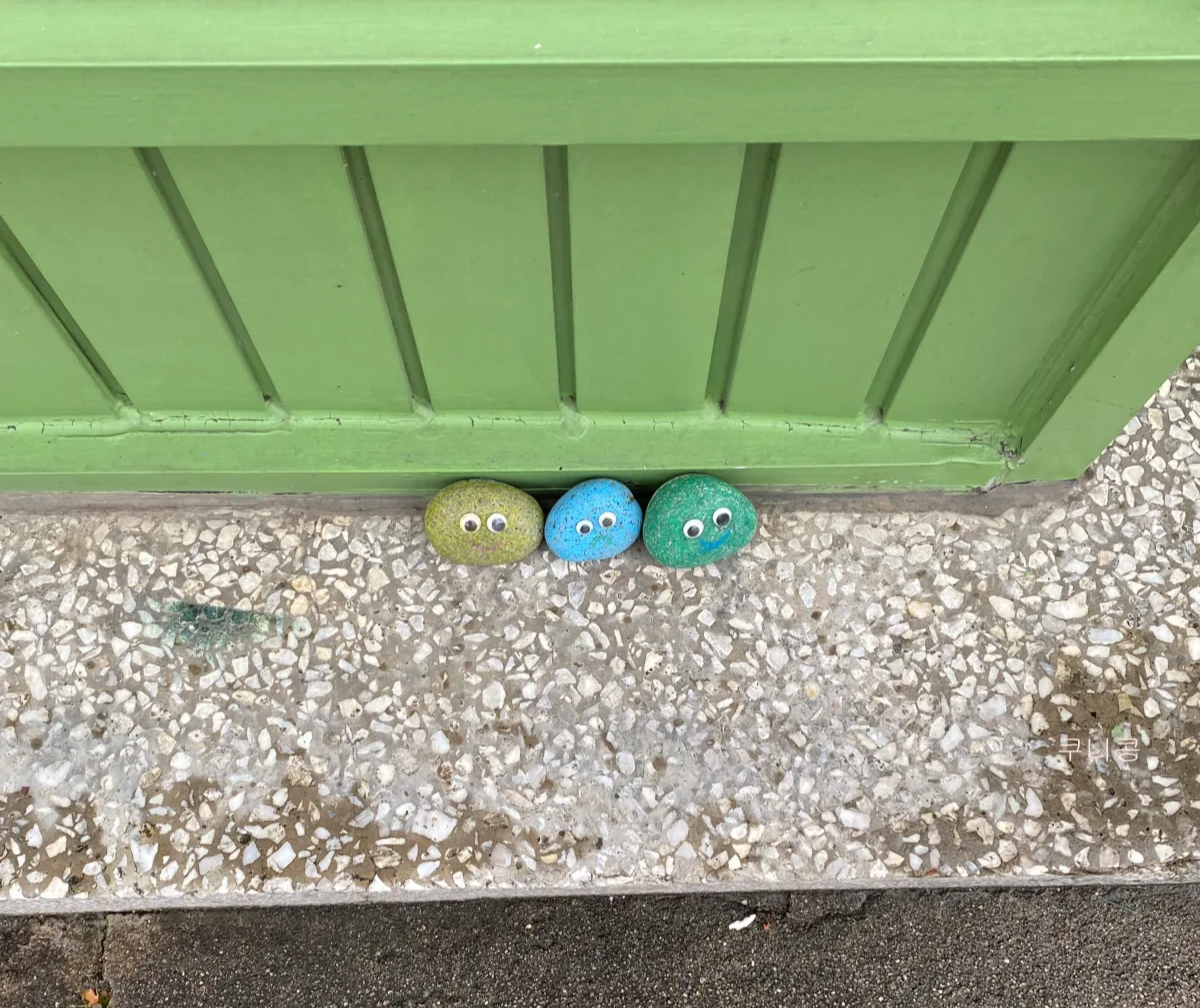 강원도-겨울여행-강릉-소품샵-투어-귀여운-도자기-오브제가-있는-산소울