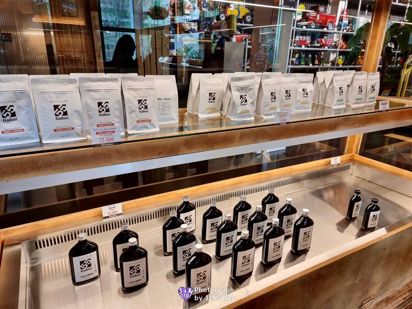 ๊นํฌ ์์ด ๋ณตํฉ๋ฌธํ๊ณต๊ฐ ๋ํ ๋ธ๋ฐ์น ๋ฒ ์ด์ปค๋ฆฌ ์นดํ 55๊ฐค๋ฐ