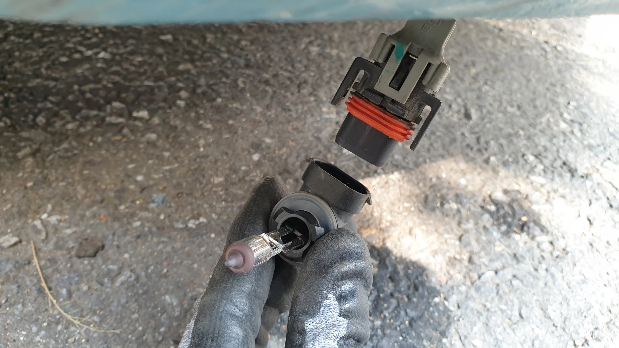 안개등 전구 뺀 모습