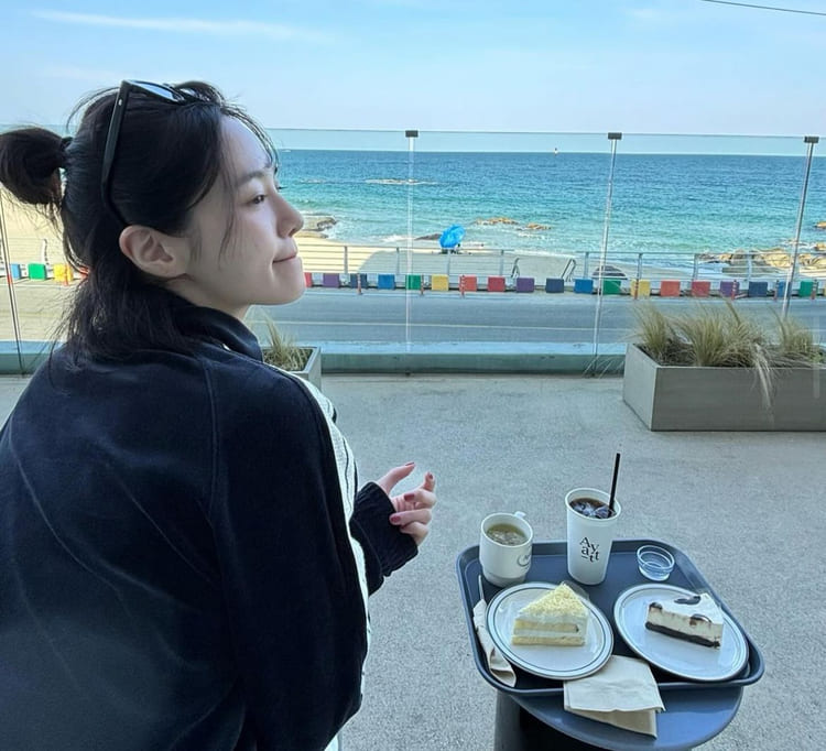박규영 사복