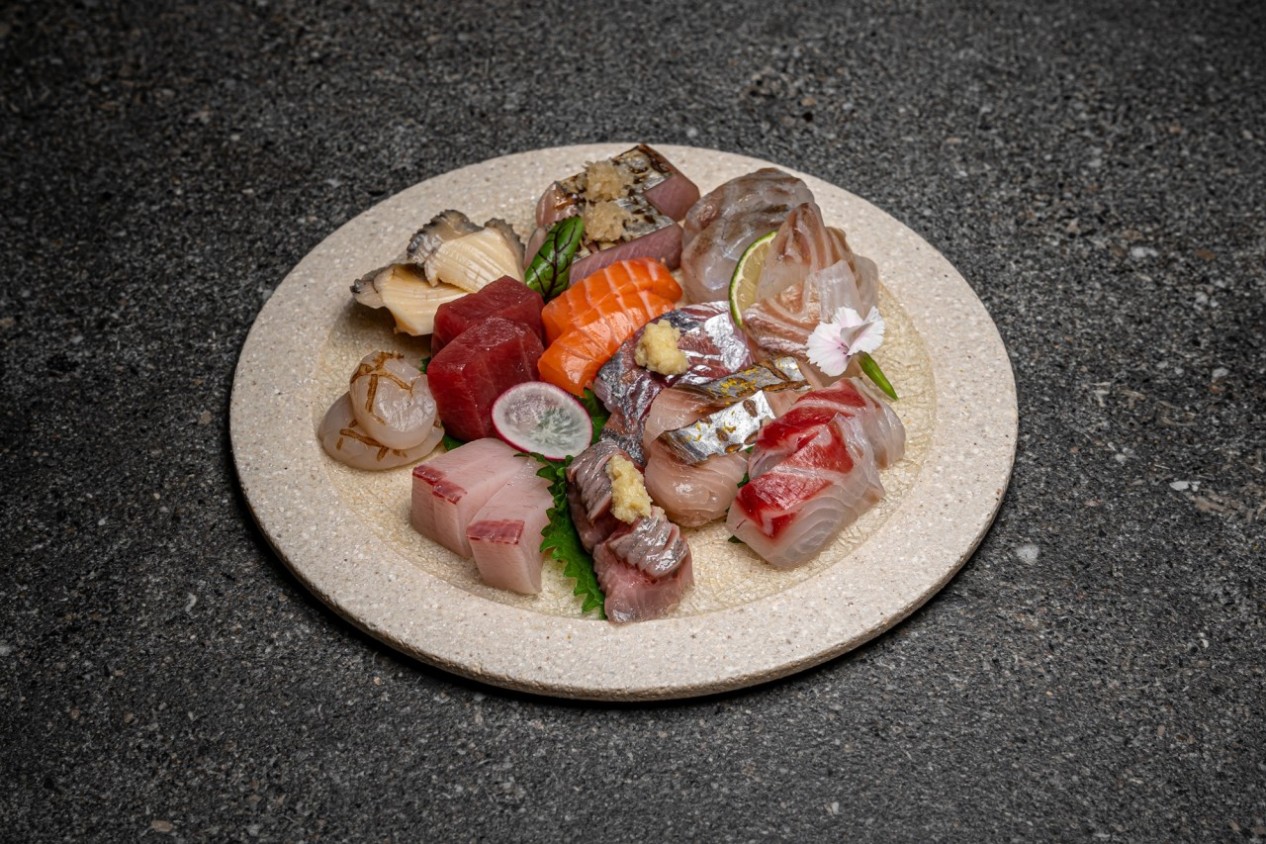 성수동 무색 리뷰 ❘ 숙성회와 초밥이 특별한 일식당, 분위기와 서비스는?