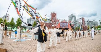 생생정보 [장PD의 AI 여행기] AI가 추천하는 울산 가족 여행 울산쇠부리축제&amp;#44; 대왕암공원 출렁다리&amp;#44; 요트탈래울산&amp;#44; 한정식 보석돌 엄마의 정원까지 울산 북구&middot;동구 필수코스를 생생정보 장PD와 함께 확인하세요