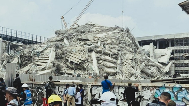 방콕 건물 이상 징후와 총리의 강경 대응
