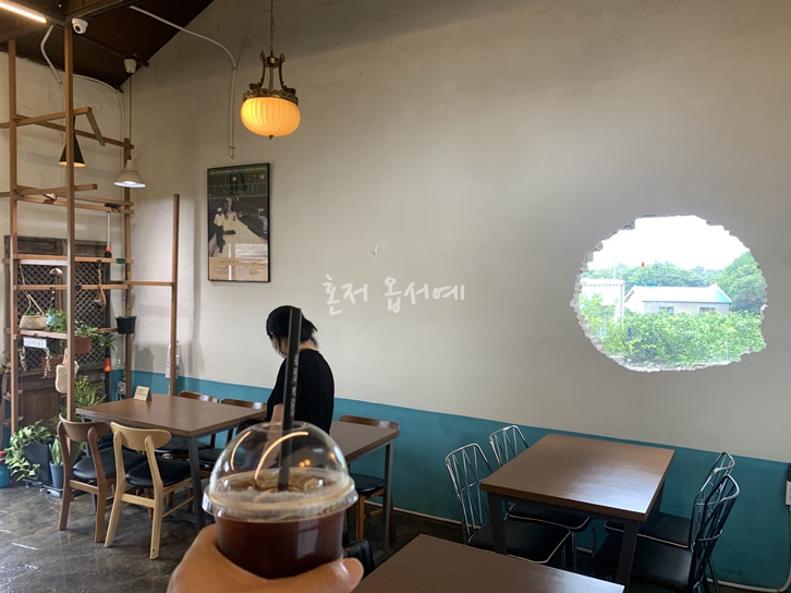 공드리 카페 내부