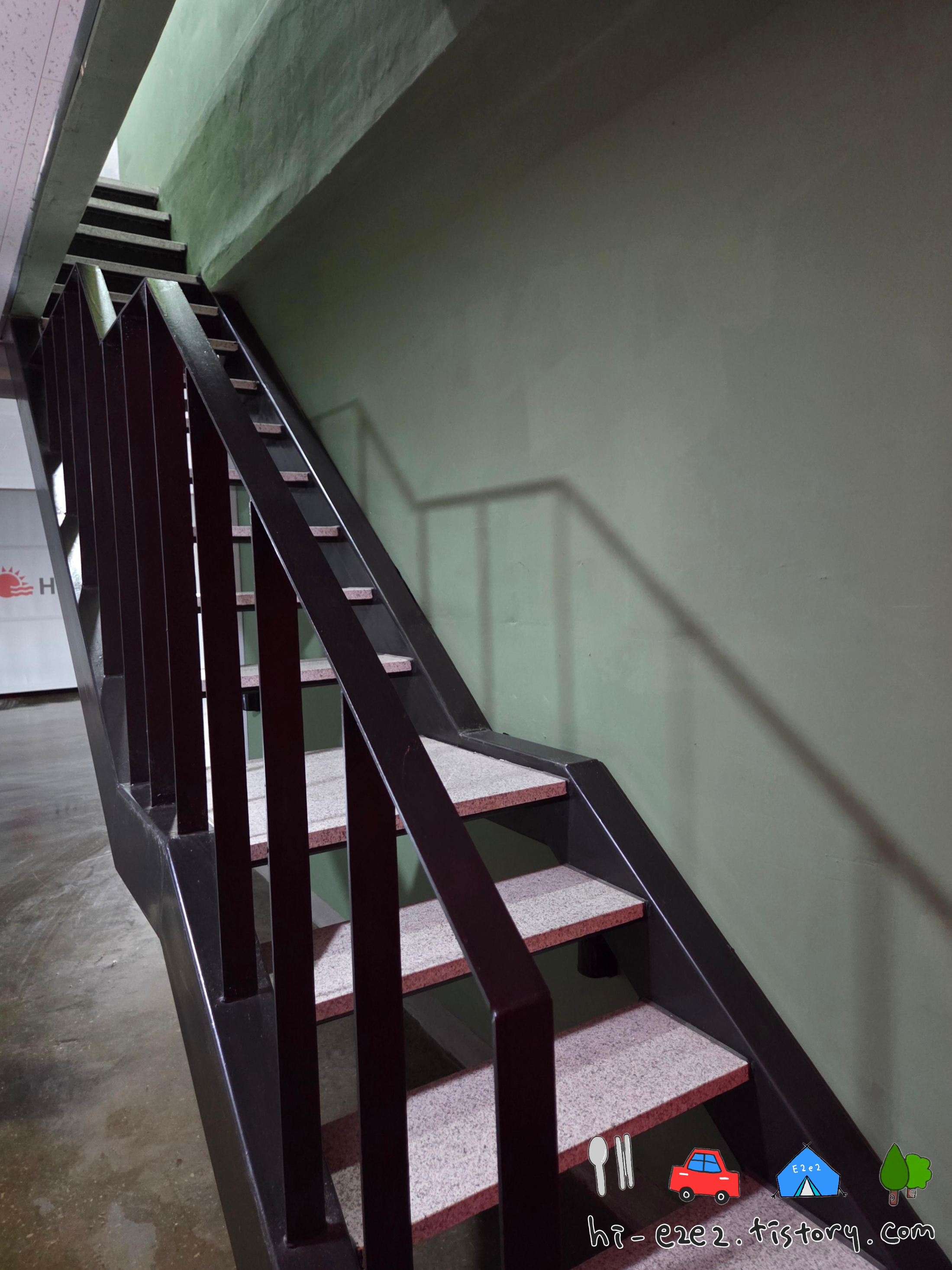 대전 잉카모텔 계단
