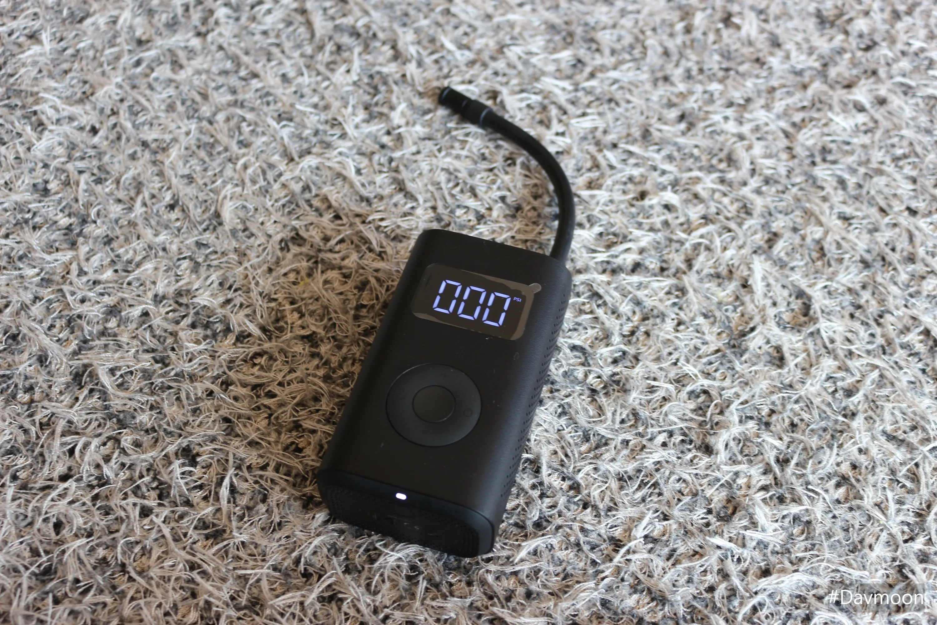 샤오미 전동 에어펌프 전원 켜기