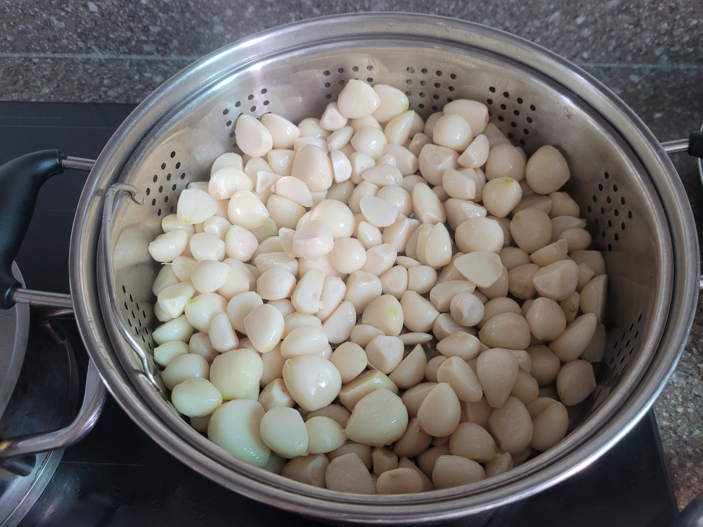 다 쪄진 마늘