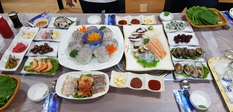 6시내고향 백숙횟집 전남 신안 동백횟집