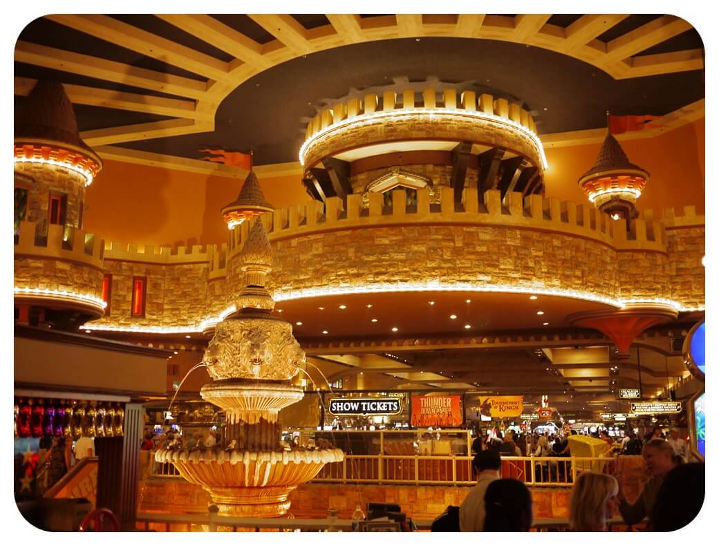 라스베가스-엑스칼리버-호텔-내부-사진