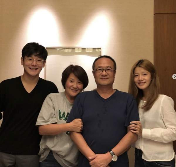 최유라 딸 결혼｜맹진영 10월 24일 성당 혼배미사&middot;전혜진 축하&middot;미국 명문대 학력&middot;신랑 정보