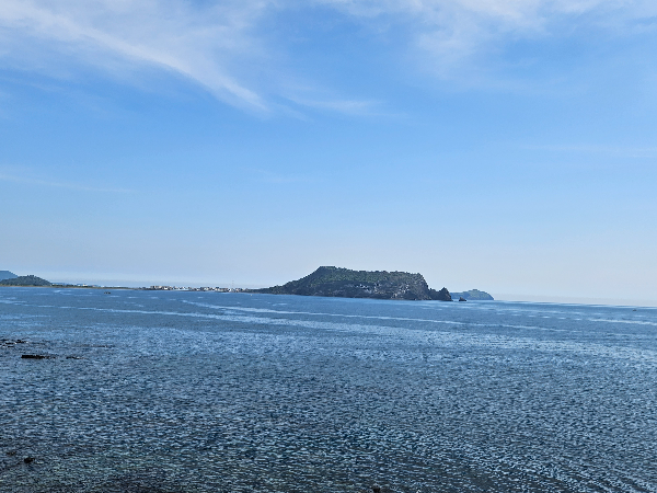 광치기 해변에서 바라본 성산일출봉