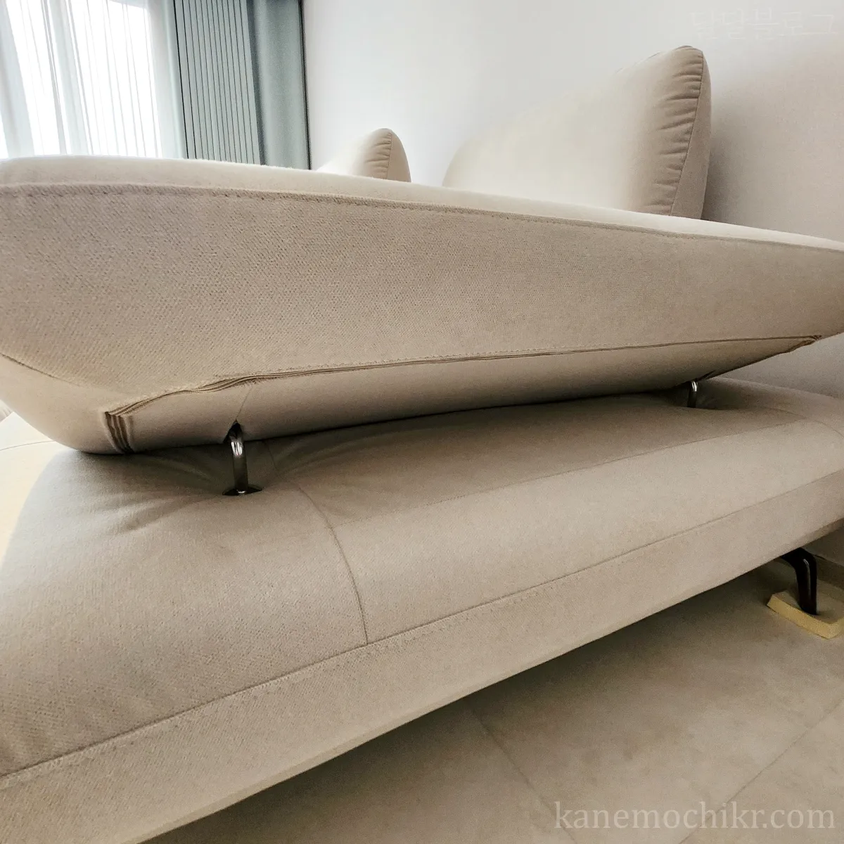 자코포-소파-팔걸이조절