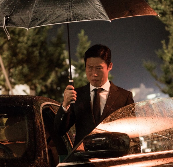 혼자 보기 좋은 코미디 영화 "럭키"