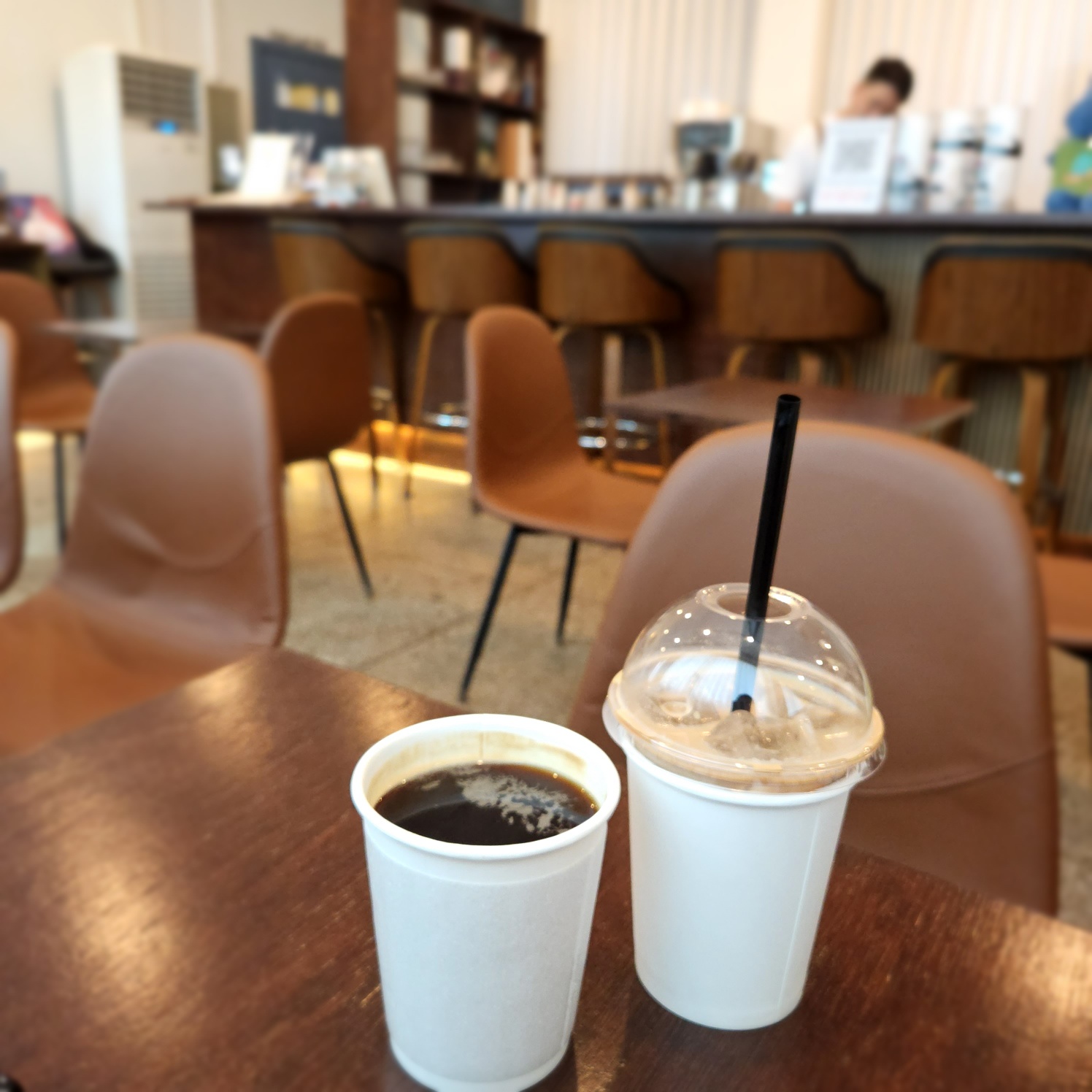 커피볶는피루니-아메리카노-아이스바닐라라떼