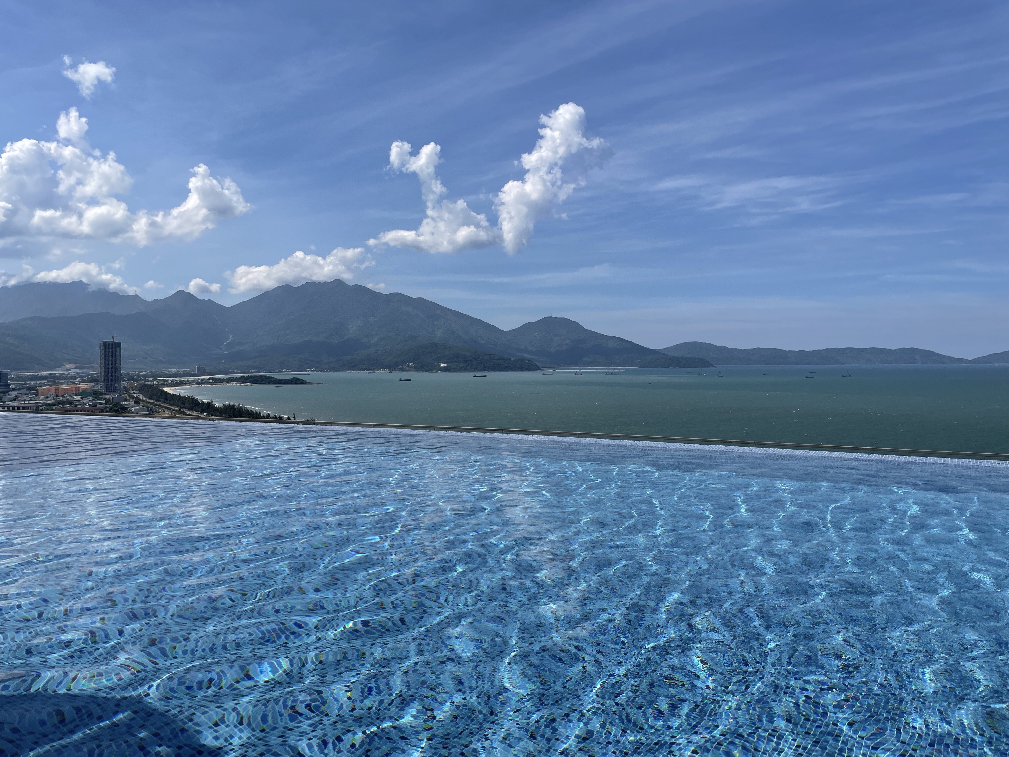 미카즈키 리조트 루프탑 수영장