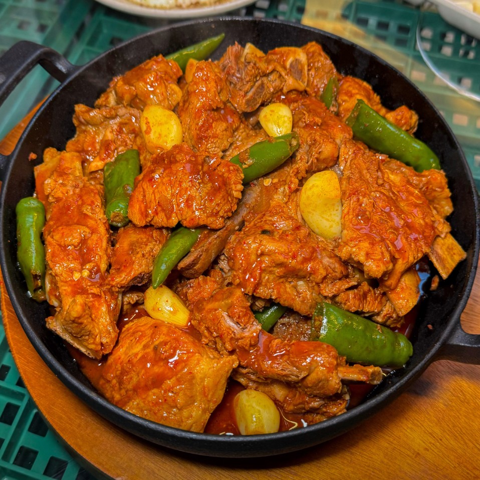 남영역 근처 숨은 맛집, 호락갈비 꽃게범벅 맛보고 싶다면?