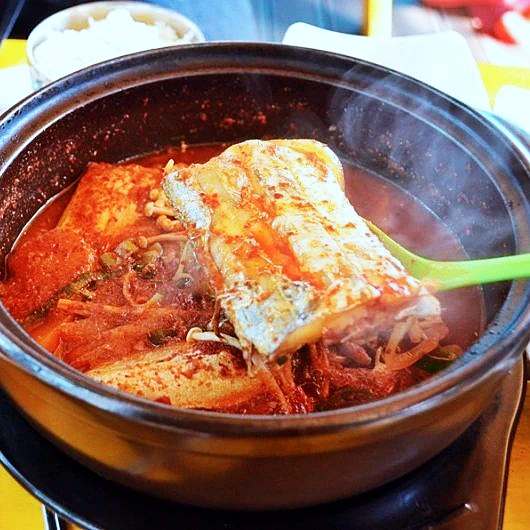 남해 식당 멸치쌈밥 멍게비빔밥 갈치조림 멸치회무침 고등어구이 해물부추전 수완 좋은 여행 맛집 추천