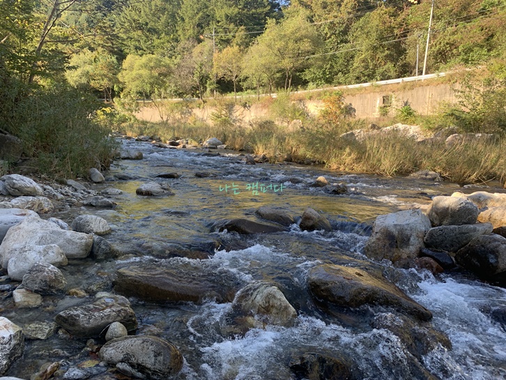 또올래캠핑장-계곡