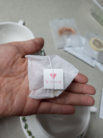 쌍계명차 일상다완 과일허그티캔 티백&amp;#44; 건조과일칩