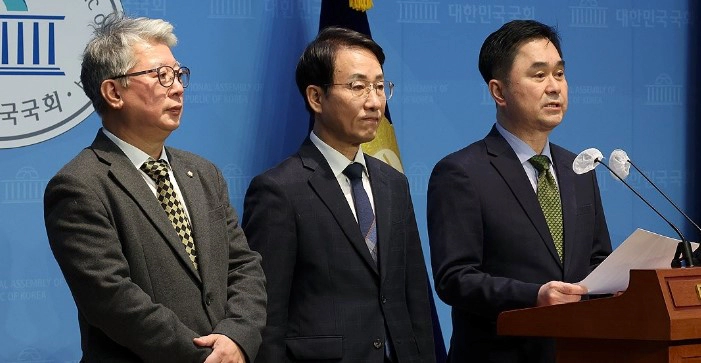 윤영찬 국회의원 프로필 나이 고향 학력 지역구