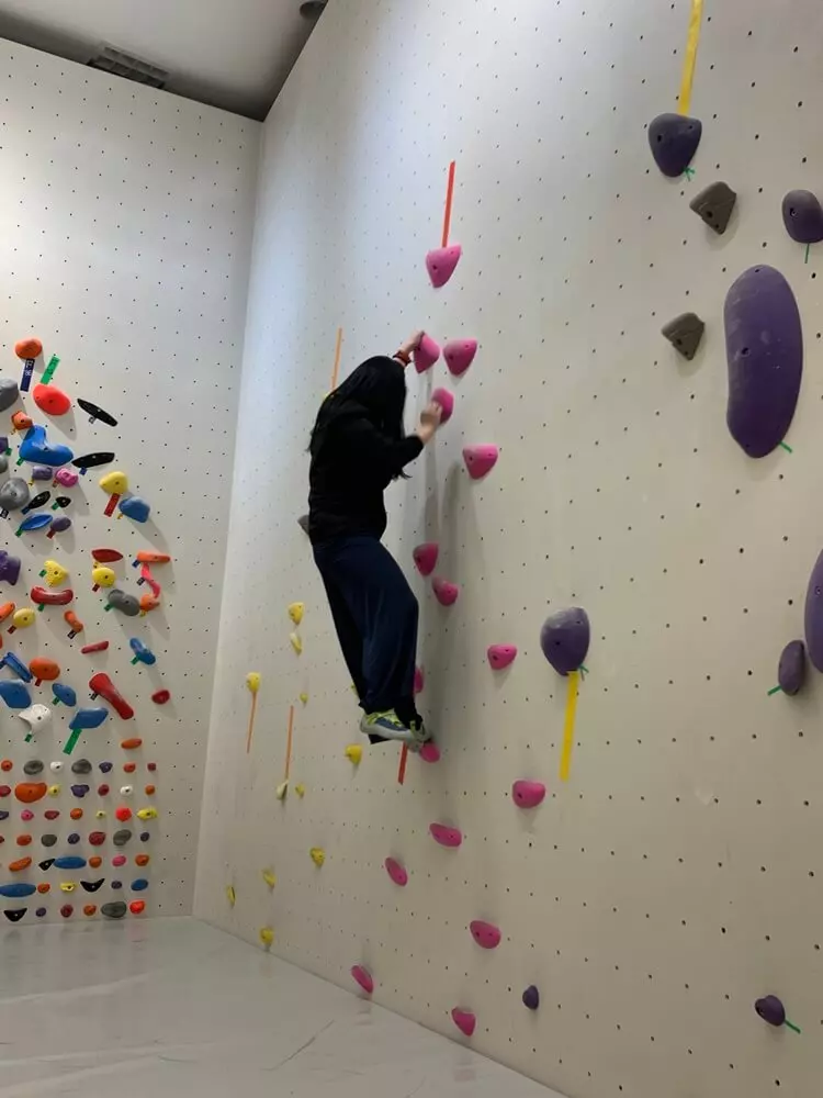 몰드 잡고 내려오는 사진