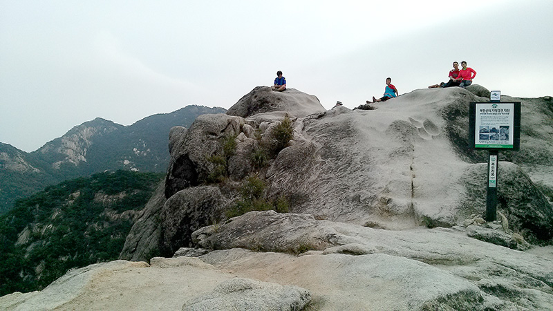 북한산(Bukhansan) 족두리봉에서 사모바위까지