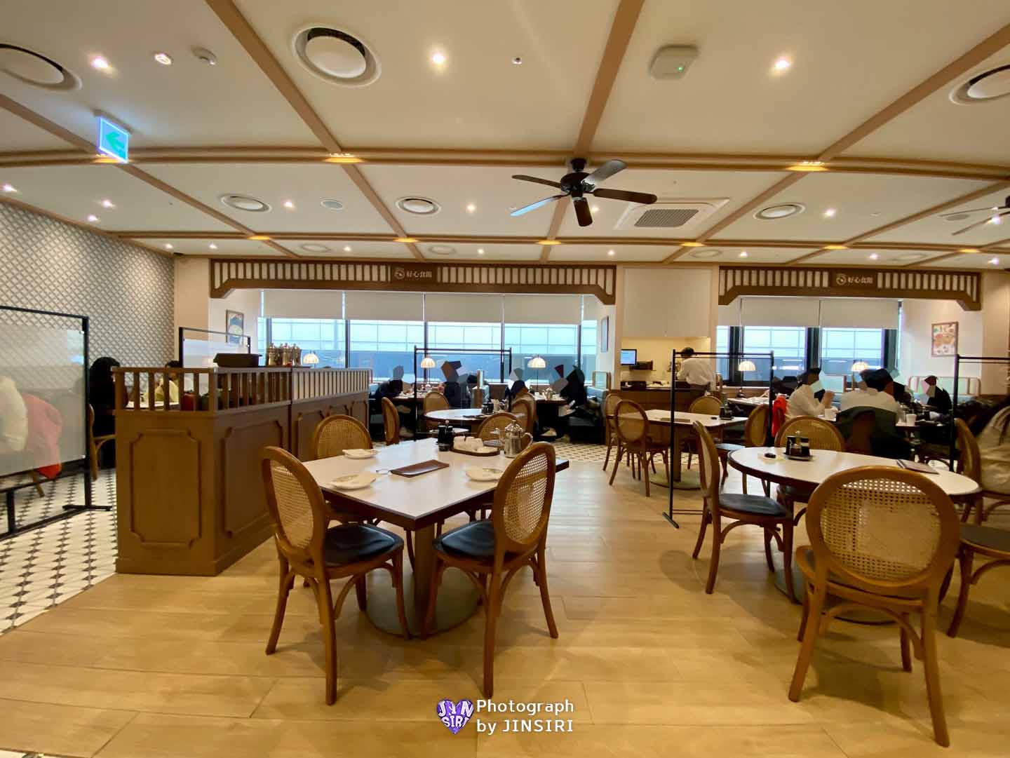 μμΈ λͺ©λ ν콩μμ λ€μ¬ μΆμ² νλλ°±νμ μ°μ‘νλ©΄