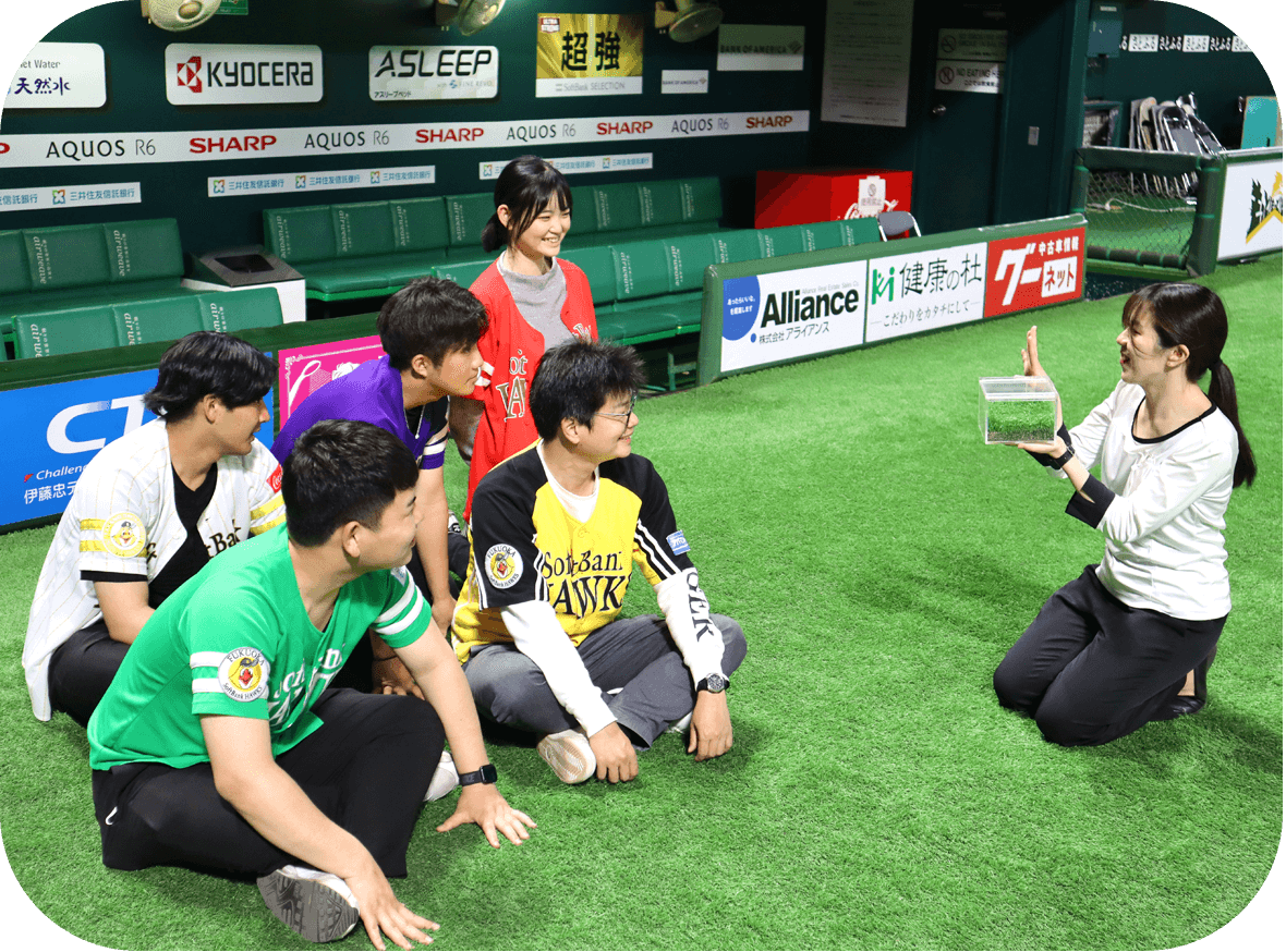 후쿠오카돔 그라운드 체험 모습