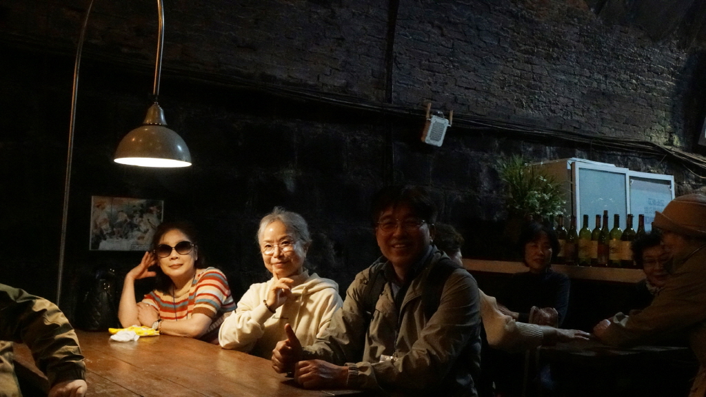 img.jpg?credential=yqXZFxpELC7KVnFOS48yl