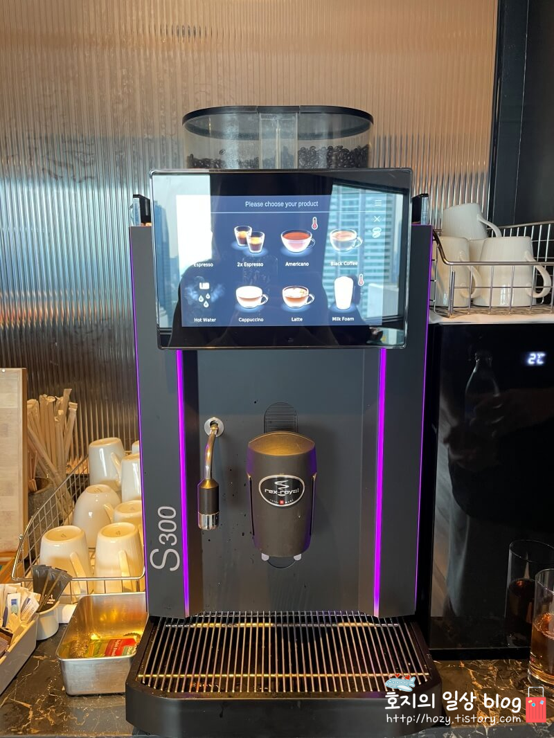 방콕 메리어트 마르퀴스 퀸즈파크 클럽라운지 커피