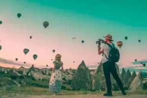 여행 사진 찍는 사람