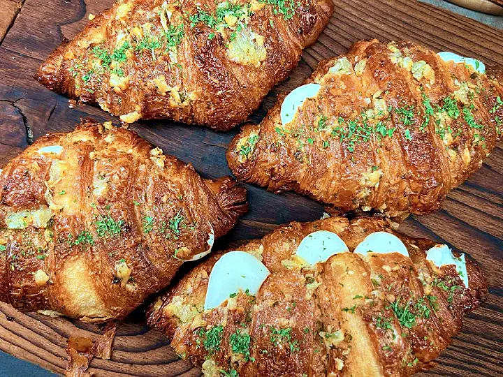편스토랑 이경규 빵집 맛집 달걀폭탄빵 코코넛카야크로와상 로제 대파 페스츄리 서울숲 뚝섬역 베이커리 카페 맛집 위치 어디