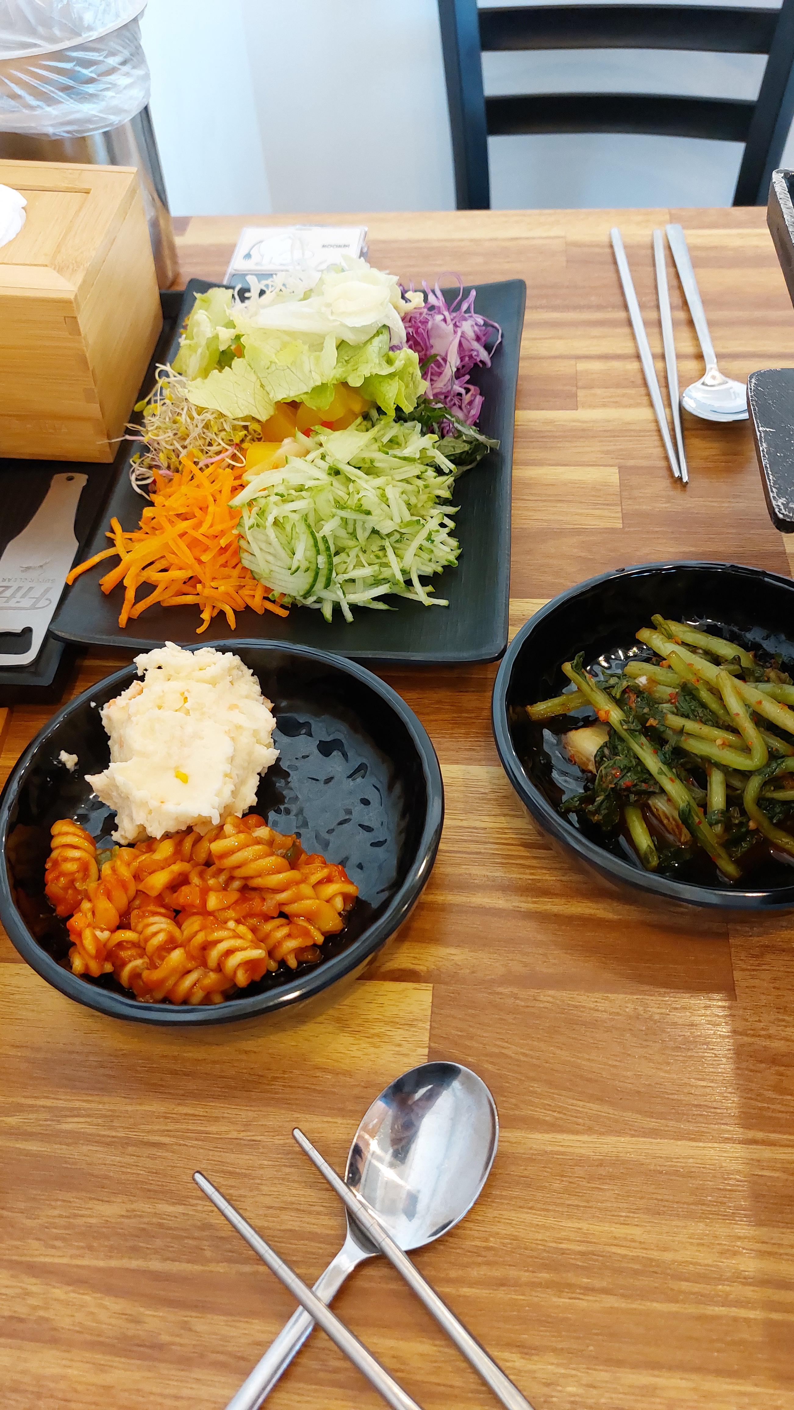 편백연가 반찬 세팅 완료