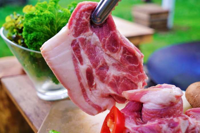 생방송 오늘저녁 한라산 뷰 캠핑장 서귀포 솥뚜껑 제주 흑돼지 바베큐 맛집