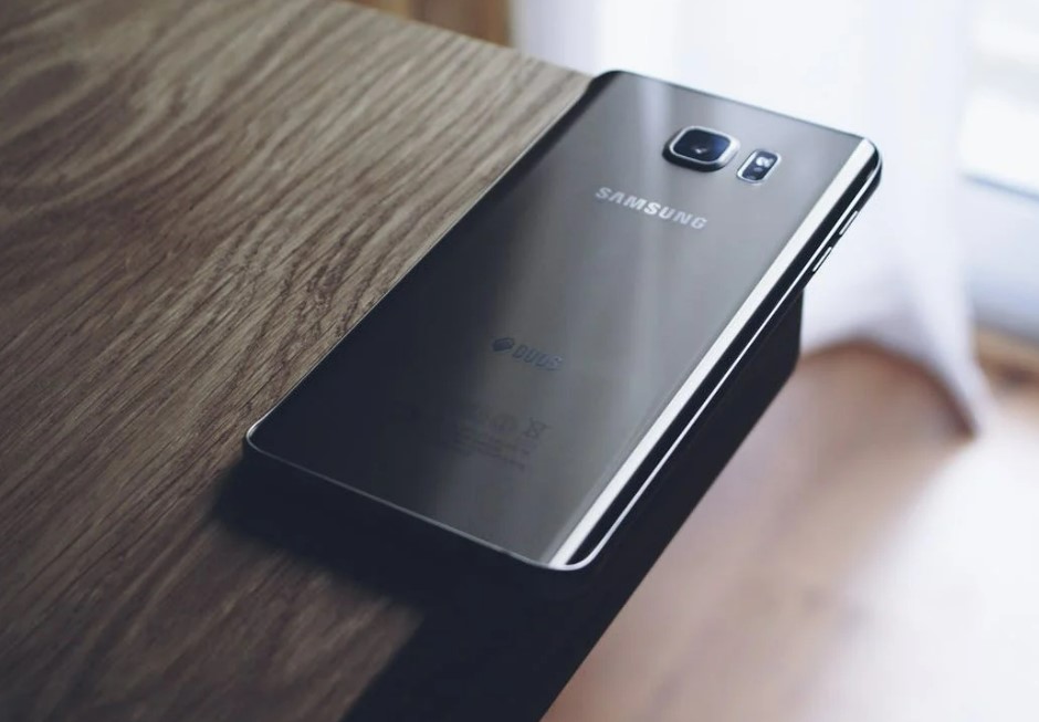 고속충전 비활성화 설정으로 배터리 수명 늘리는 가장 쉬운 방법