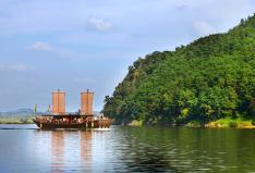 구드래 나루터 & 백마강 황포돛배 - 낭만 크루즈 백마강의 낭만을 가득 품은 시간