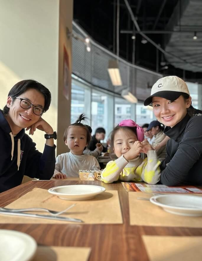 최필립 권은혜 부인