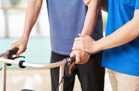 정년없는 직업 생활지원사