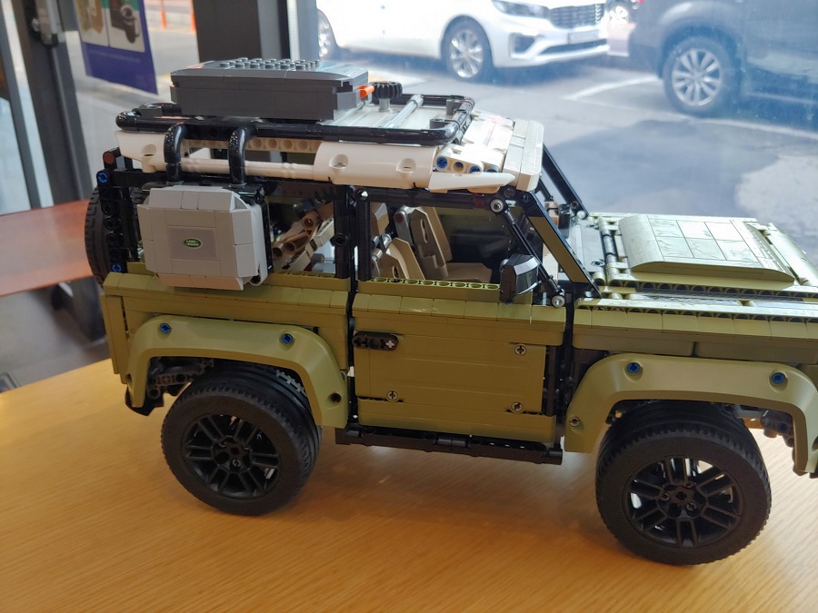 레고 42110 랜드로버 디팬더 조립