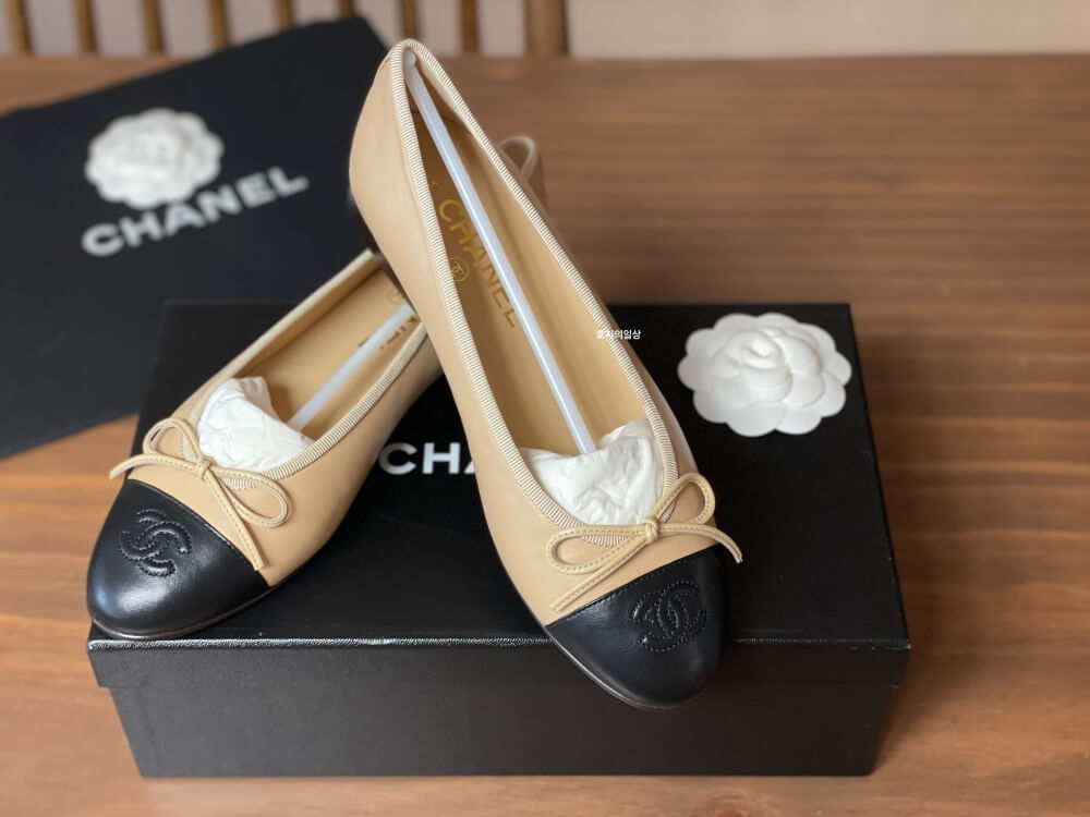 [CHANEL] 샤넬 발레리나 플랫슈즈 - 상품 모습