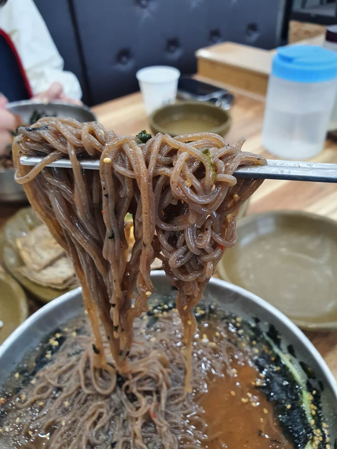 쫄깃한-메밀면